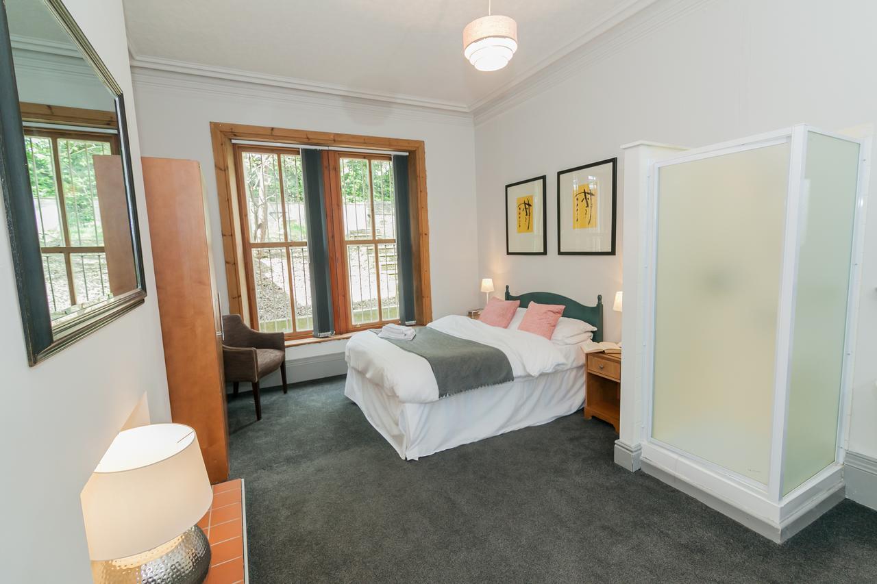 Townhouse No 12 Hotel Huddersfield Luaran gambar